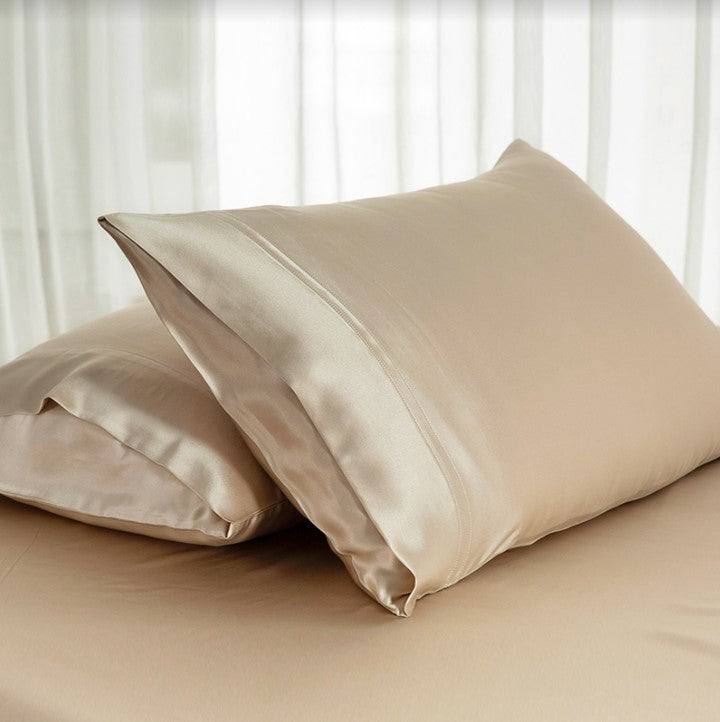 Triangle Silk Pillowcase – Strands of Silk